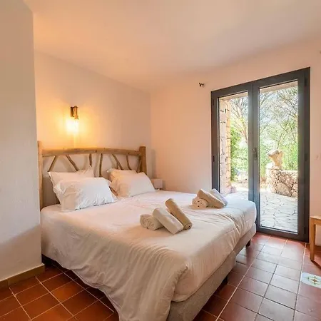 Rocca Rossa Vue Exceptionnelle Sur La Villa Porto-Vecchio (Corsica)