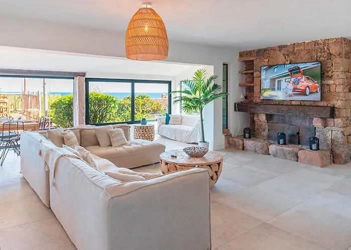 Rocca Rossa Vue Exceptionnelle Sur La Villa